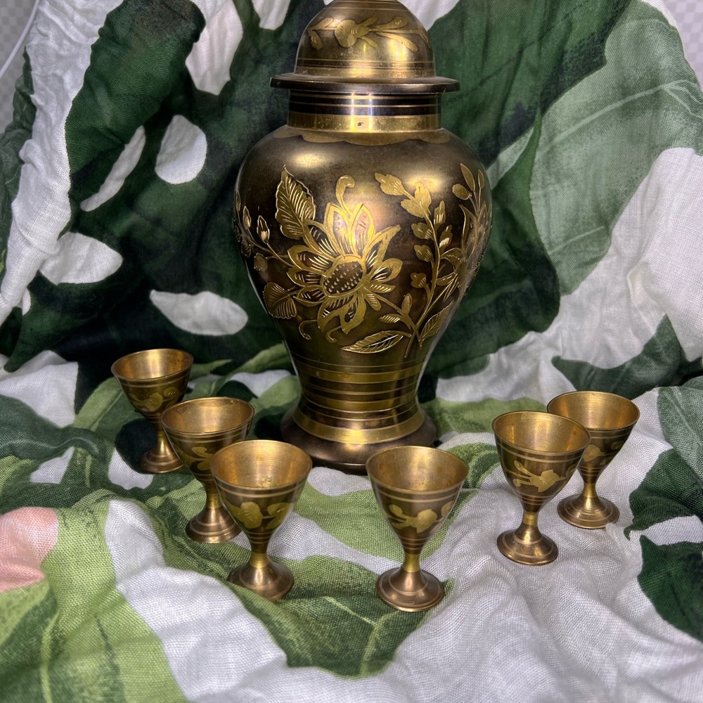 Etched 2 tone Brass Ginger Jar Urn 9” w/Lid & 6 Goblets Birds, flowers, trees‎
